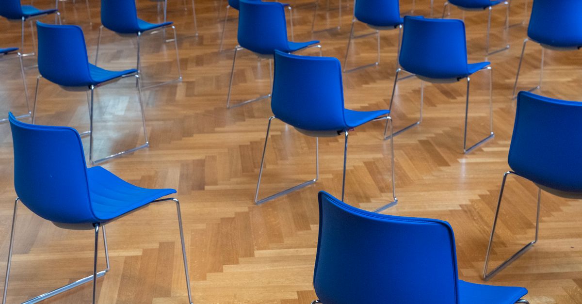découvrez comment choisir la hauteur idéale de chaise pour un confort optimal et une meilleure posture.