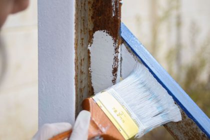découvrez des méthodes efficaces et faciles pour éliminer la rouille de vos surfaces et objets, et redonner vie à vos outils et équipements.