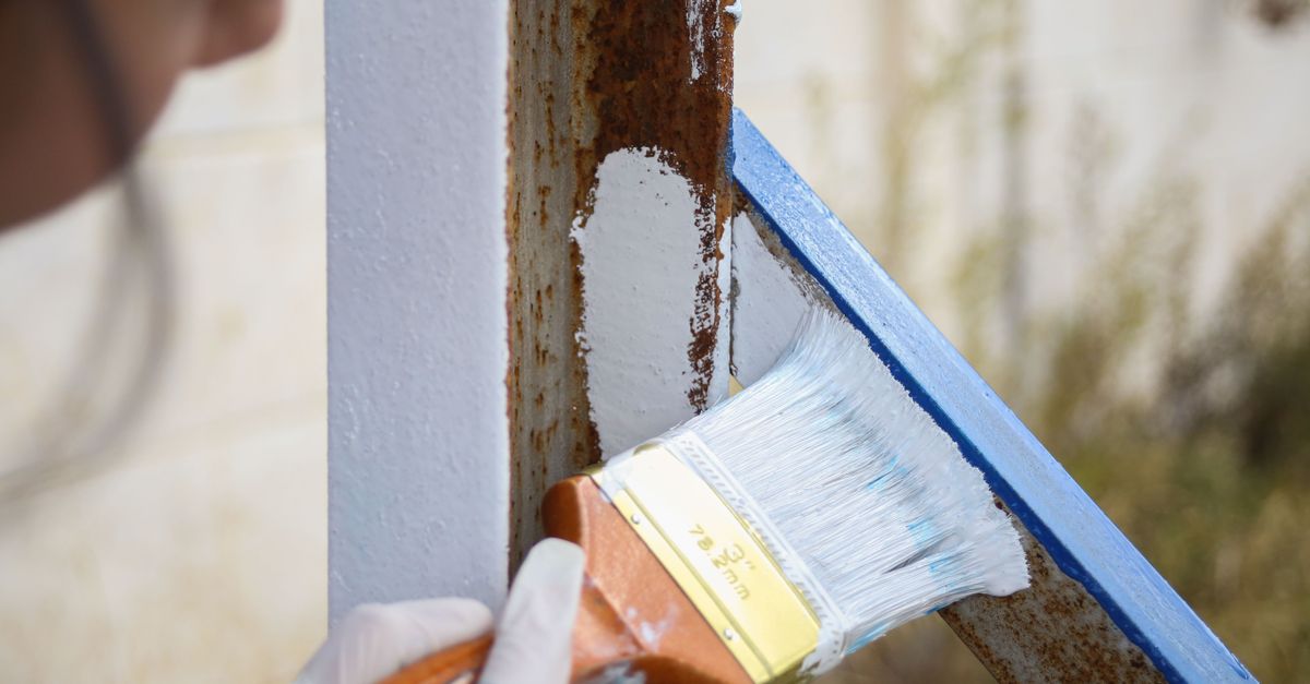 découvrez des méthodes efficaces et faciles pour éliminer la rouille de vos surfaces et objets, et redonner vie à vos outils et équipements.