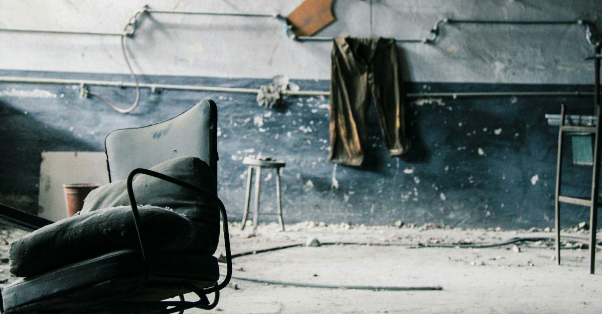 découvrez notre chaise industrielle alliant design robuste et style vintage, parfaite pour un intérieur tendance et authentique.