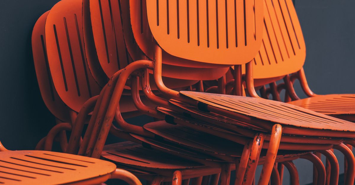 découvrez notre chaise industrielle alliant robustesse et design vintage, idéale pour un intérieur tendance et authentique.
